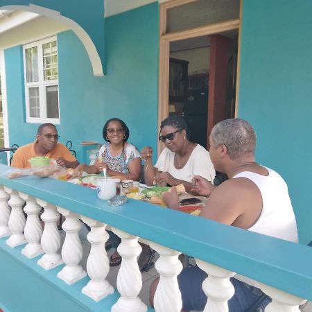 Danglez Bed & Breakfast Bataka Esterno foto