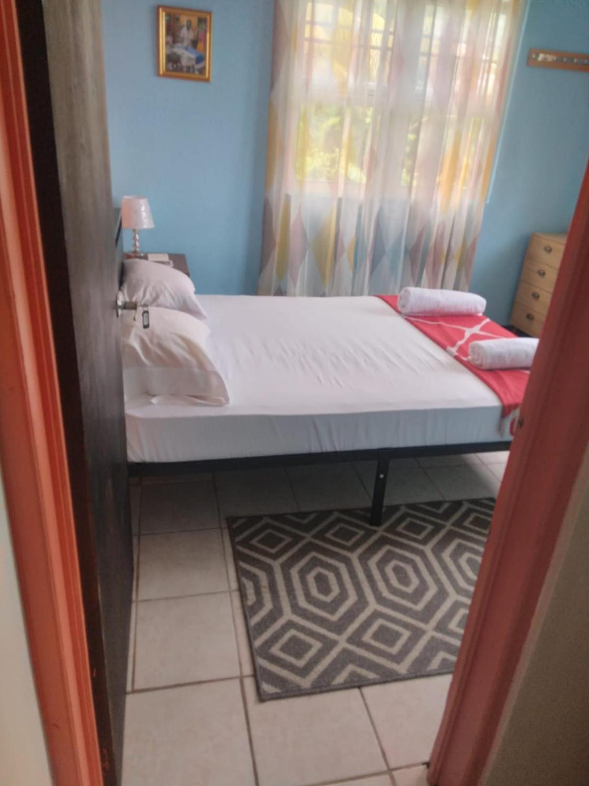 Danglez Bed & Breakfast Bataka Esterno foto